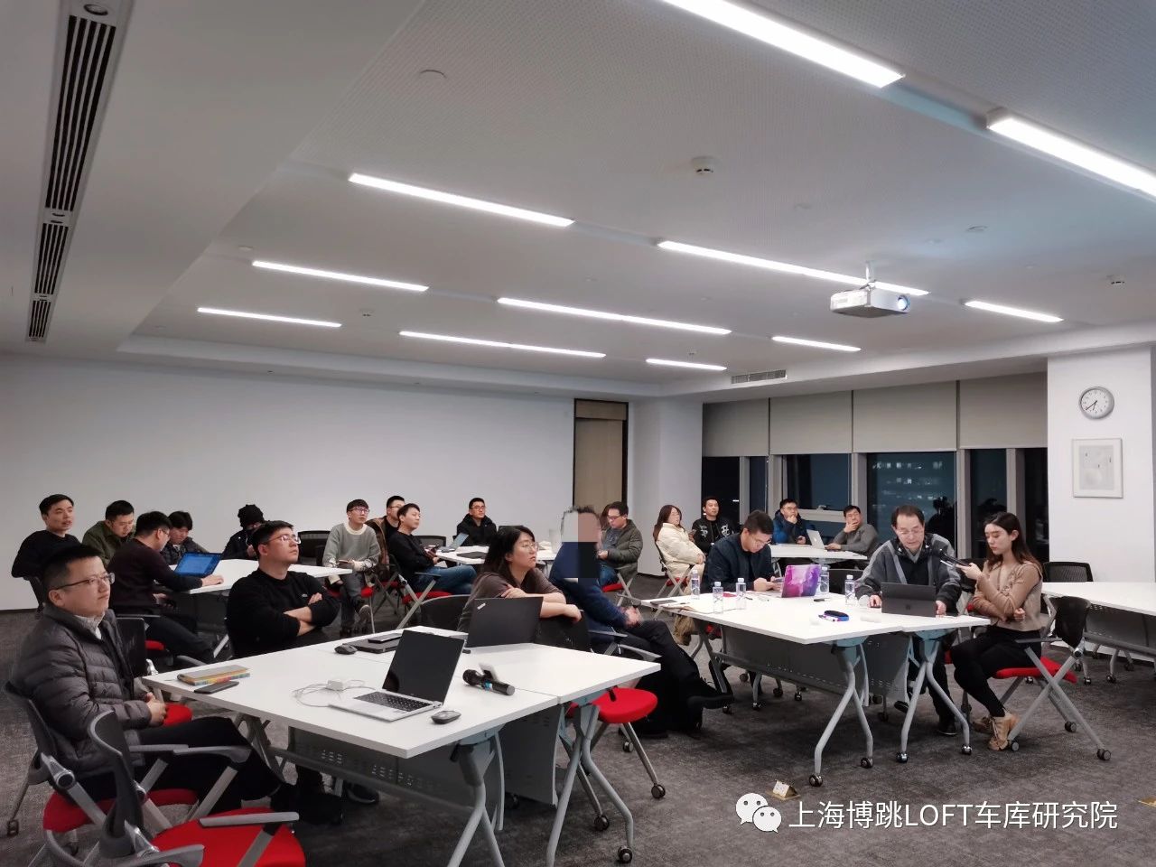 阿拉尔杭州LOFT车库专题会